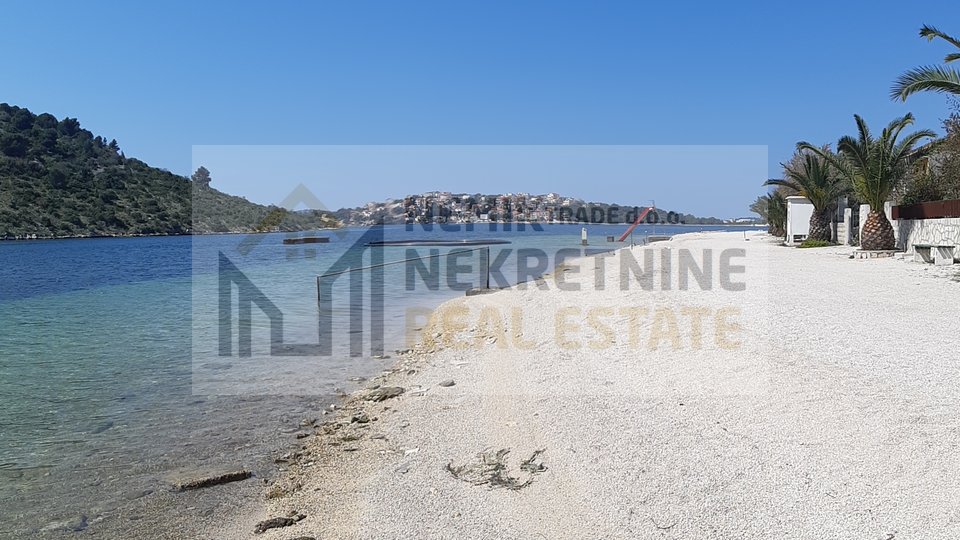 ROGOZNICA, NEW HOUSE ONLY 5 M FROM THE SEA