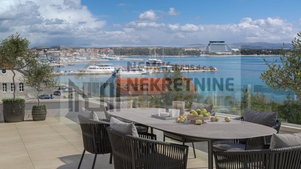 VODICE, GROUND FLOOR APARTMENT WITH GARDEN IN THE CENTER OF VODICE AND NEXT TO THE BEACH