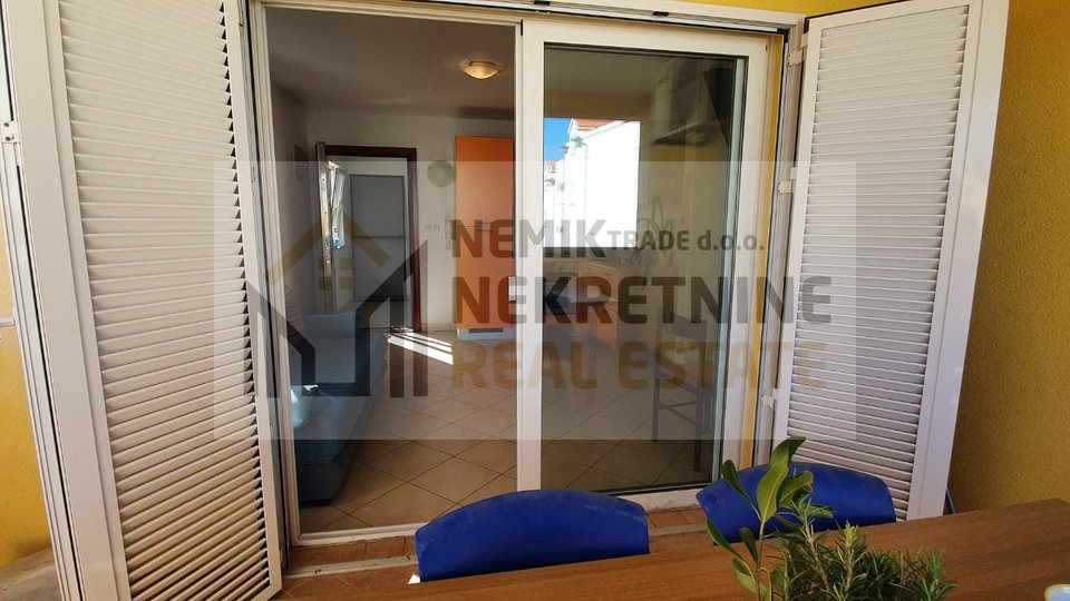 Vodice, two-bedroom apartment with a covered terrace