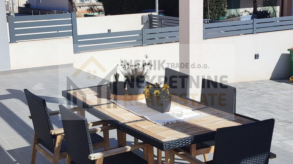 Vodice, modern semi-detached house in a quiet location