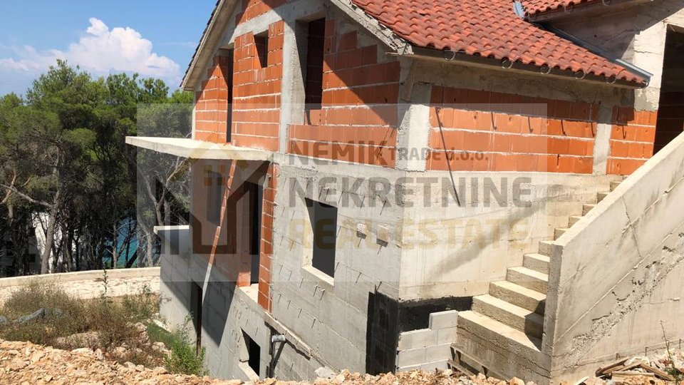 ZLARIN, DOUBLE BUILDING WITH SEA VIEW, CONSTRUCTION STARTED