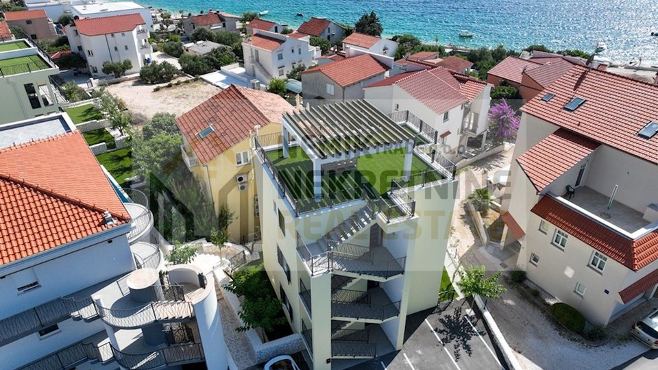 SEVID, GROUND FLOOR APARTMENT WITH 3 BEDROOMS 100 M FROM THE SEA