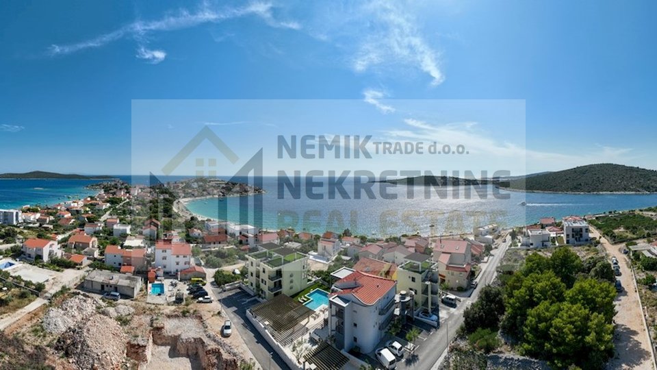 SEVID, GROUND FLOOR APARTMENT WITH 3 BEDROOMS 100 M FROM THE SEA