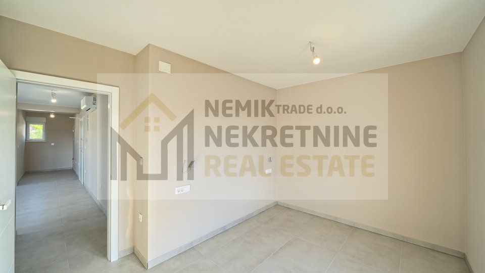 Holiday Apartment, 65 m2, For Sale, Šibenik - Brodarica