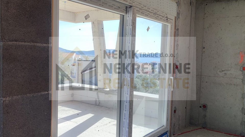 VODICE, TWO-ROOM APARTMENT ON THE FIRST FLOOR IN A NEW BUILDING, 450 M FROM THE BEACH AND PROMENADE