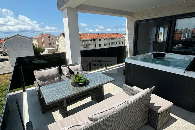 PRIVLAKA, NEW BUILDING, (PENTHOUSE) - FULLY FURNISHED