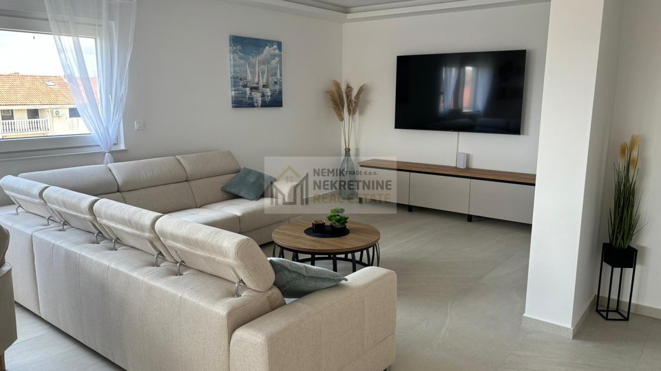 PRIVLAKA, NEW BUILDING, (PENTHOUSE) - FULLY FURNISHED