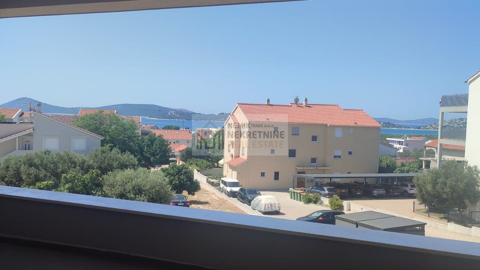 VODICE, THREE-ROOM APARTMENT WITH GARAGE PLACE AND OPEN VIEW