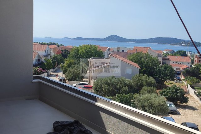 VODICE, DVOSOBAN STAN  SA LIFTOM  - NOVOGRADNJA