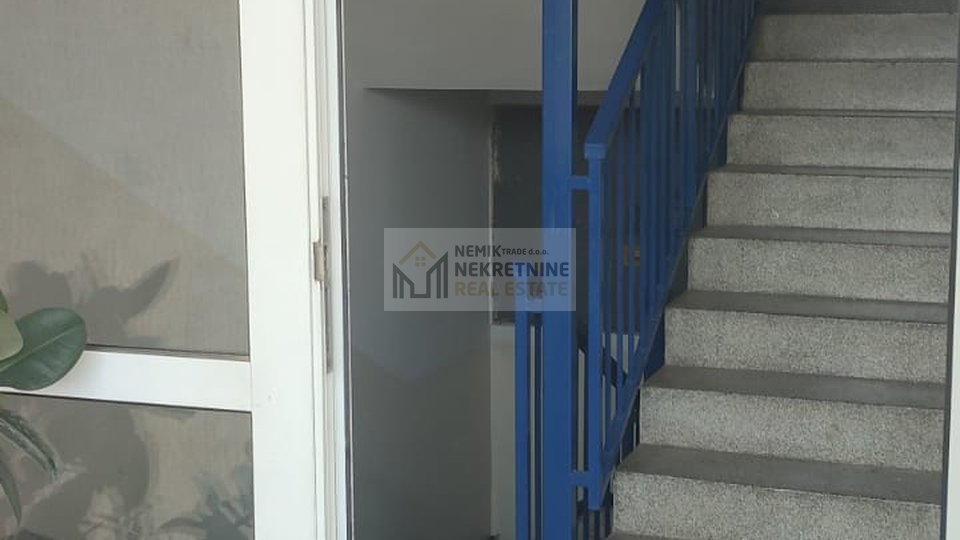 Vodice, kleine Wohnung im Zentrum mit Meerblick