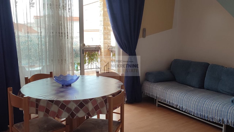 VODICE, KUĆA SA PET APARTMANA - IDEALNO ZA TURISTIČKI NAJAM