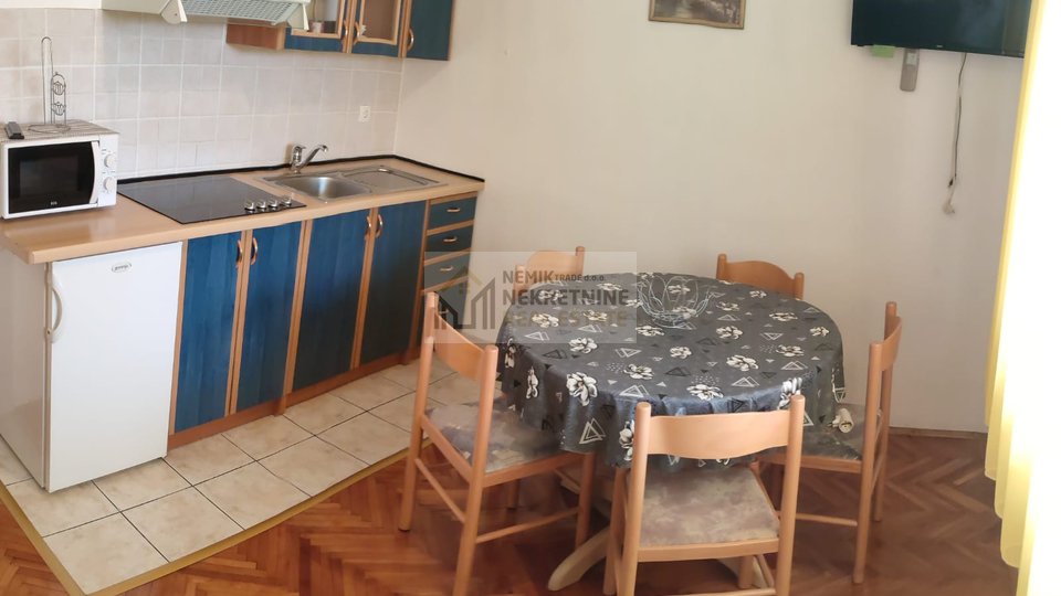 VODICE, KUĆA SA PET APARTMANA - IDEALNO ZA TURISTIČKI NAJAM